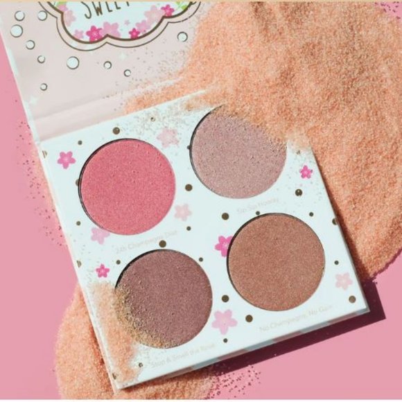 CLEARANCE Beauty Bakerie Cotton Candy Champagne Blushlighter Palette - Picture 1 of 7
